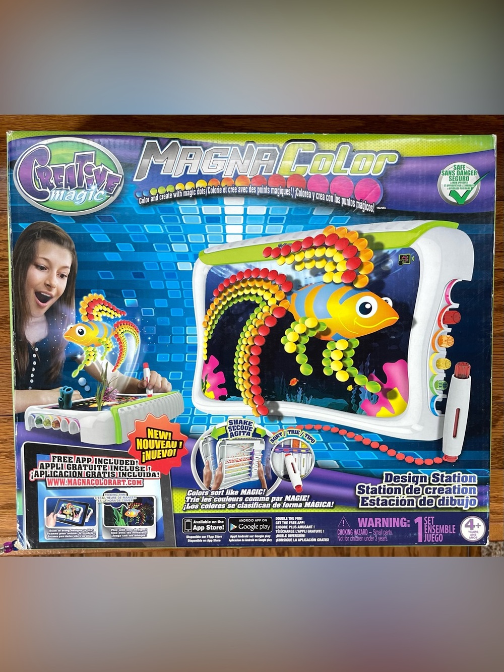 MagnaColor Magna Color design station by Creative Magic